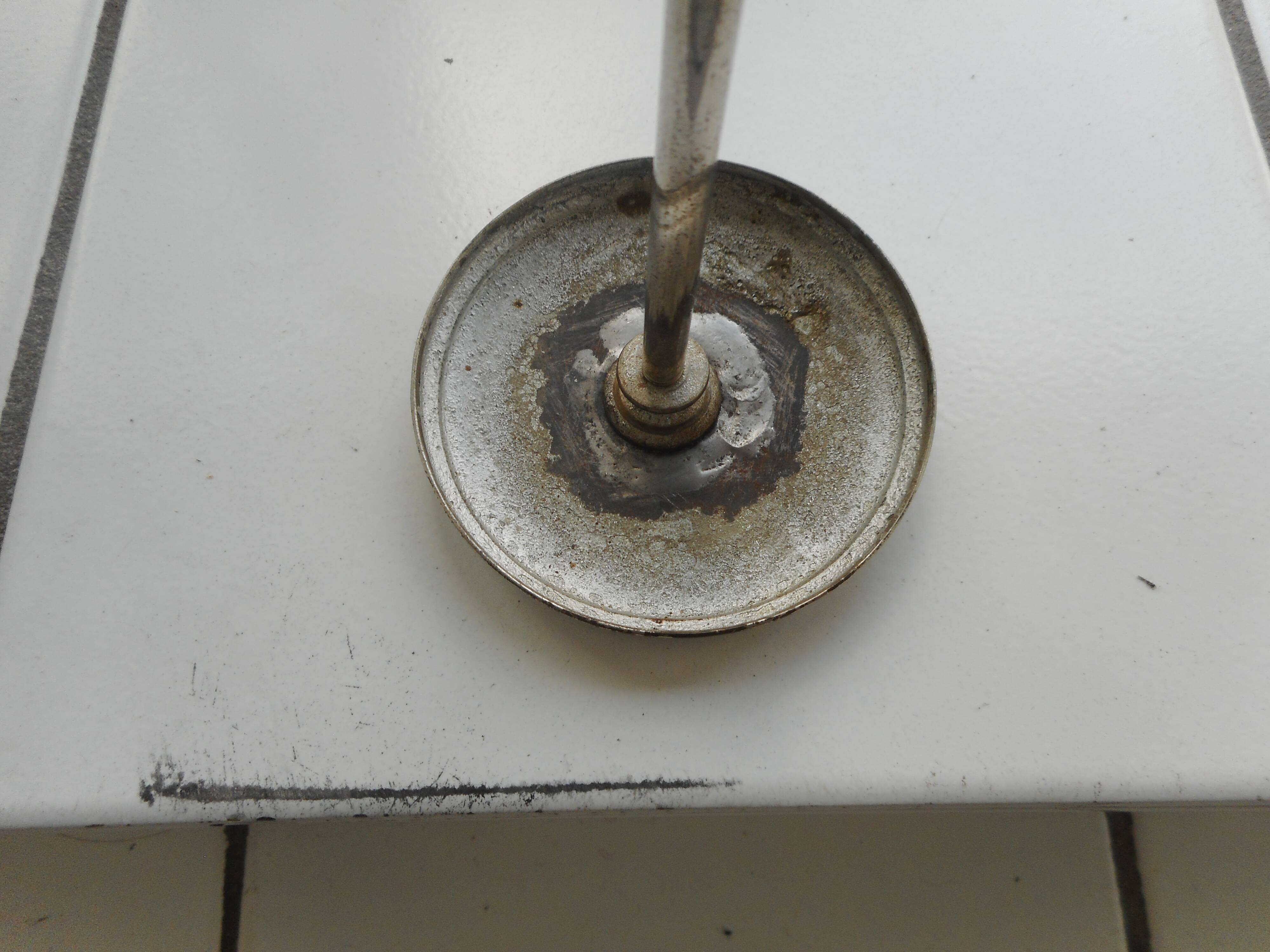 Metal hat holder Siegel