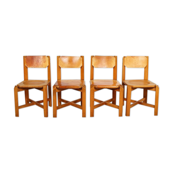 Ensemble de 4 chaises de salle à manger en bois d'orme et cuir cognac.