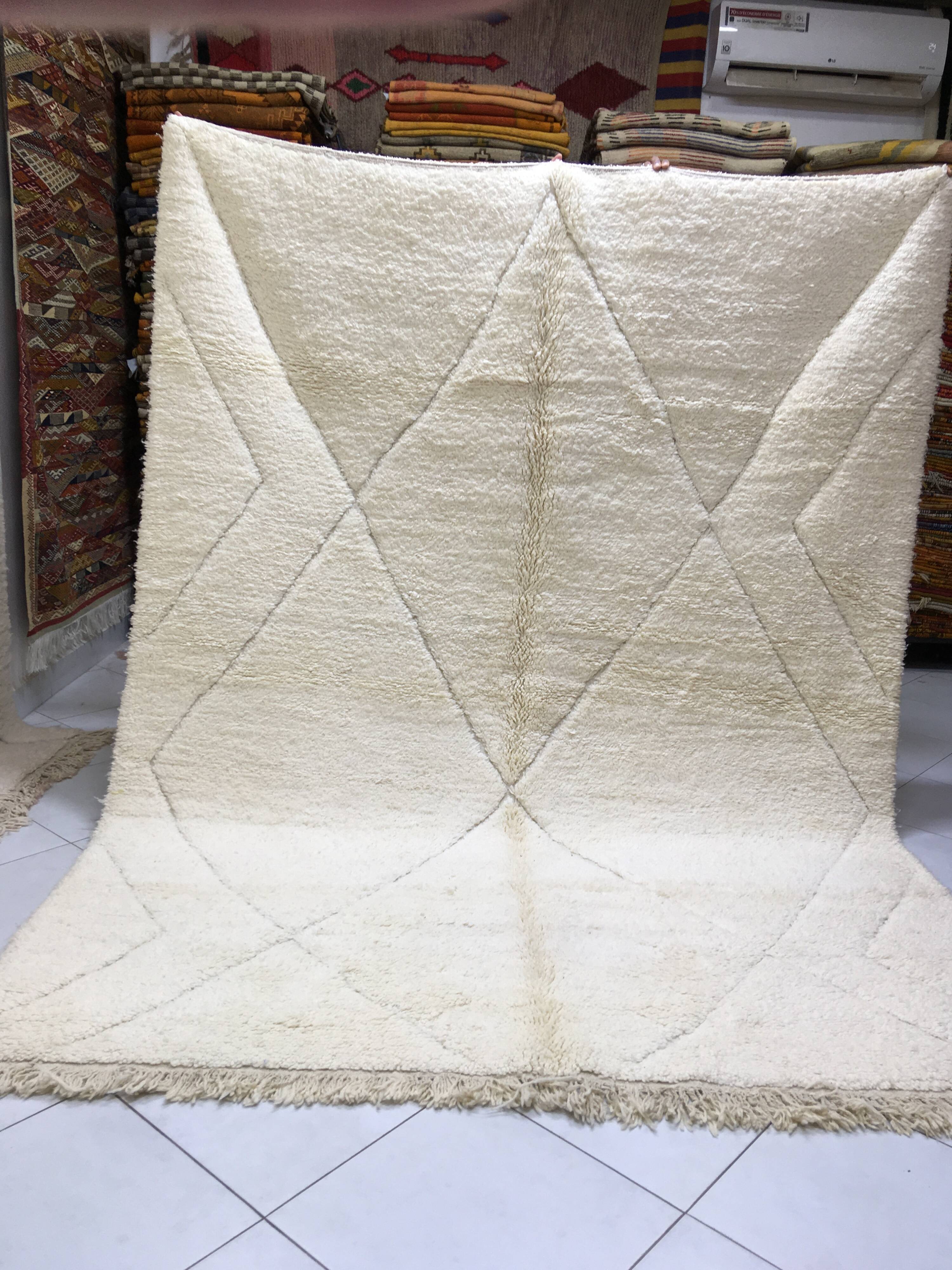 Beni Ouarain Moroccan Berber Rug 2m90 x 2m15