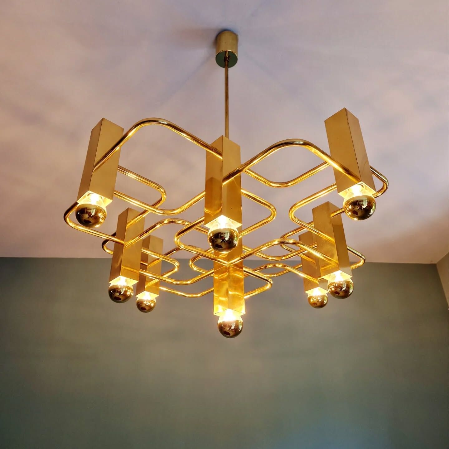 Large geometric brass chandelier, Gaetano Sciolari, Boulanger, 1970
