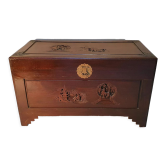 Chinese wedding chest in carved wood late XIXth