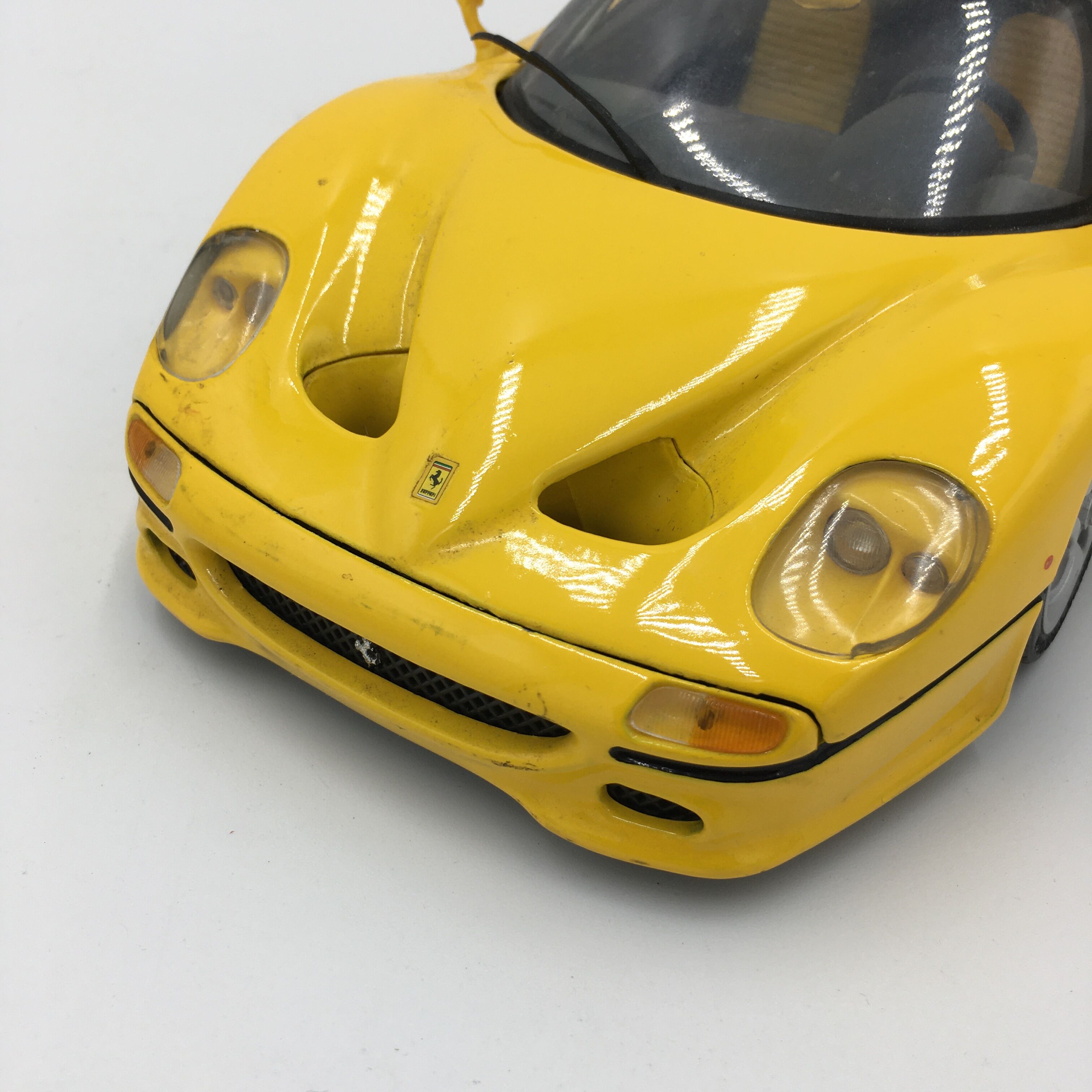 Metal car 1/18 Maisto Ferrari F50