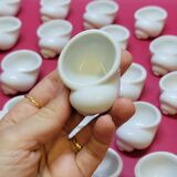 25 Snail Shell Buckets In Vintage White Porcelain