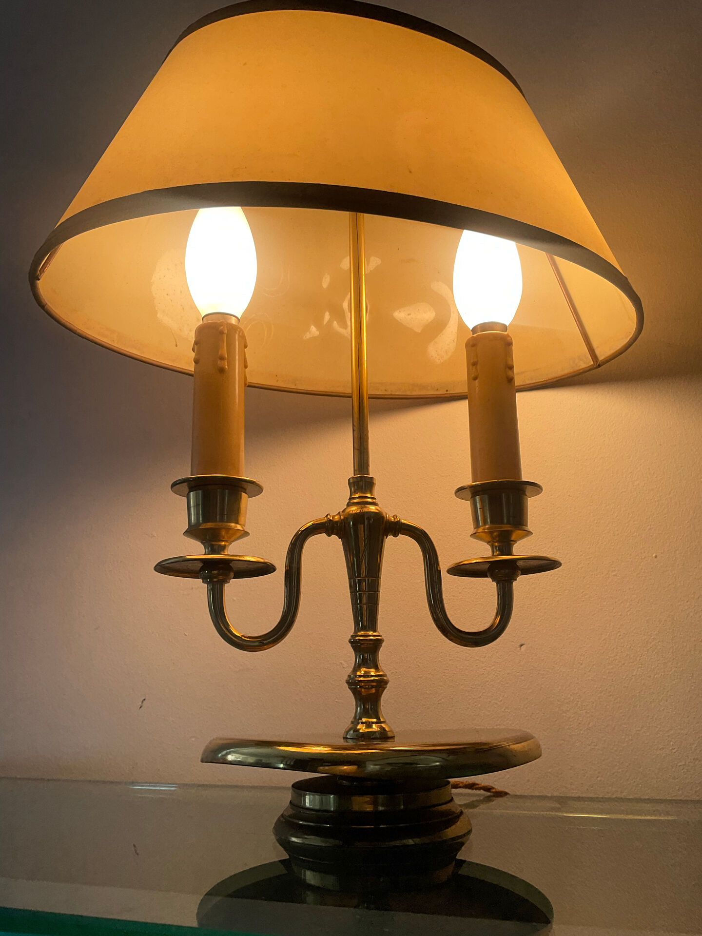 Directoire style bouillotte lamp in brass with double lights.