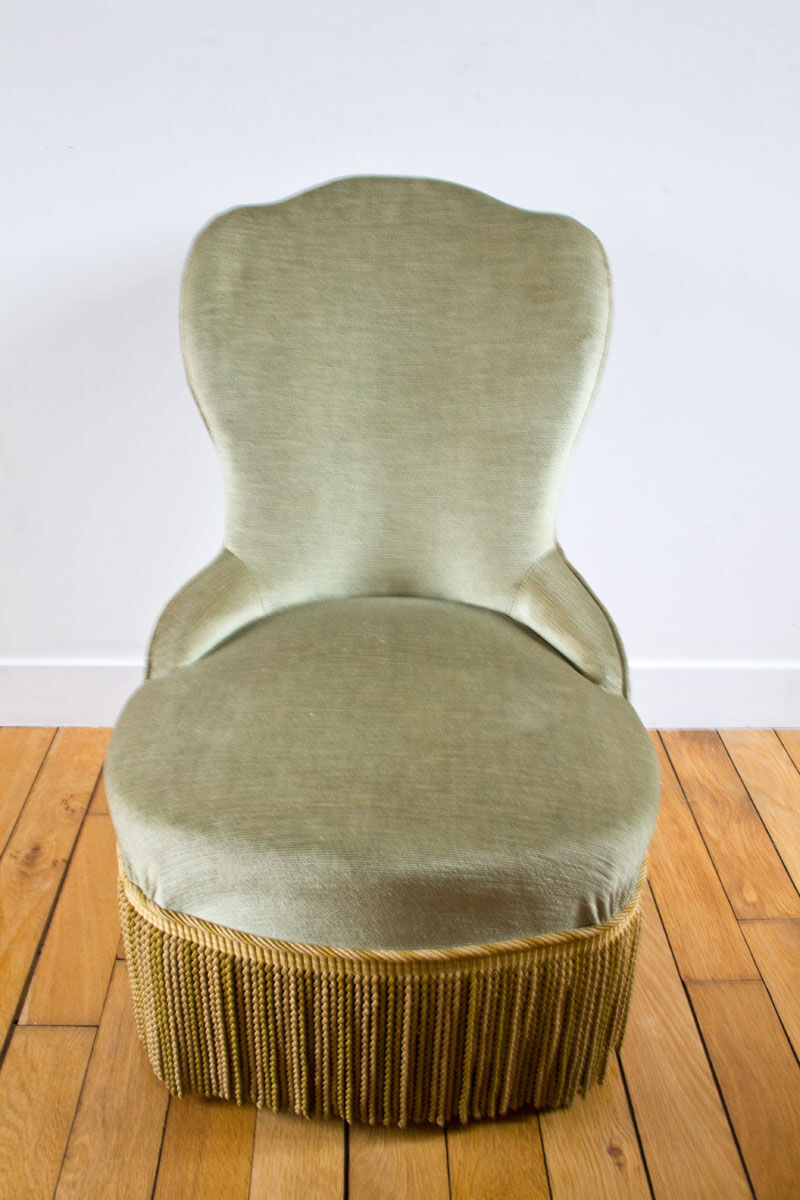 Green toad armchair