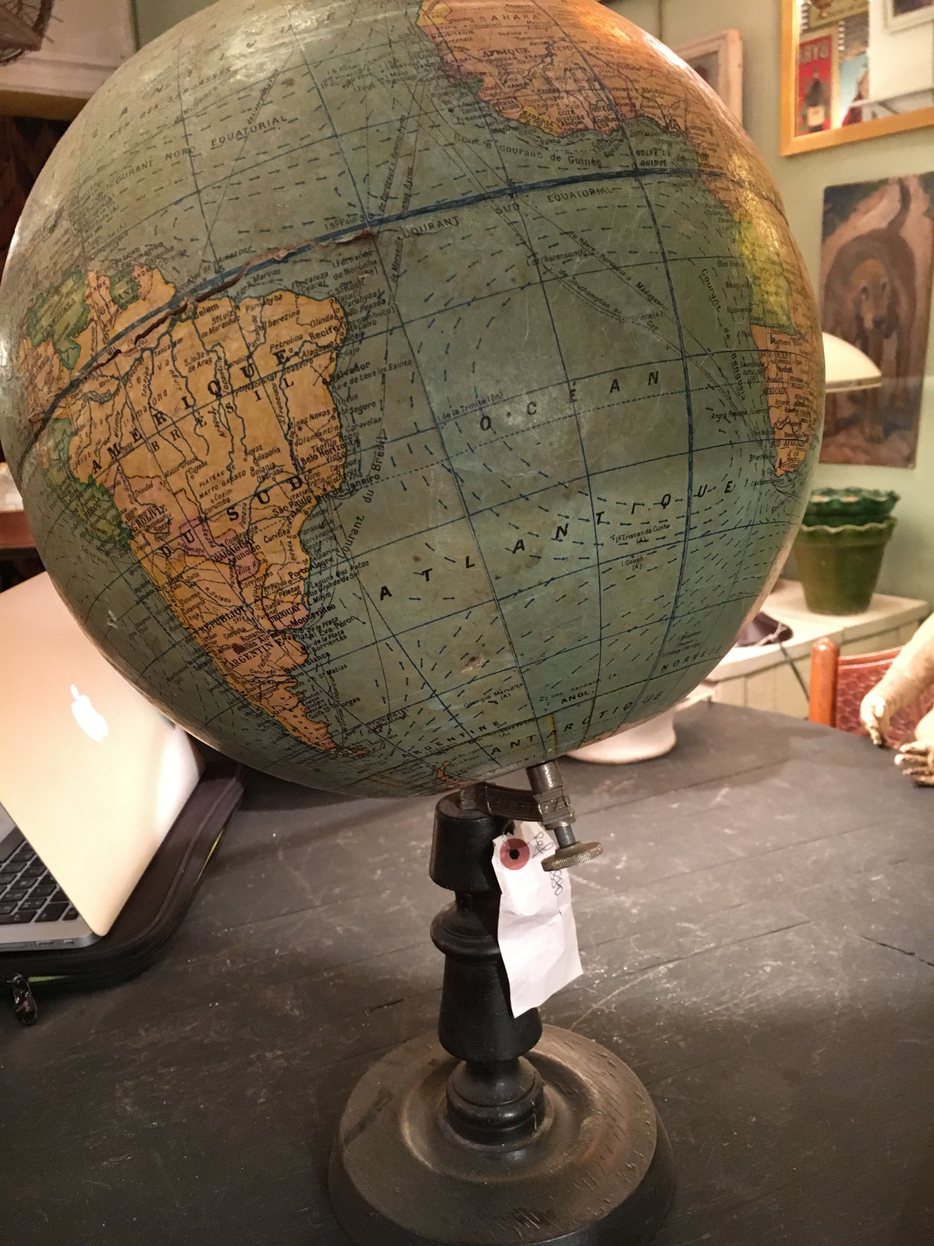 Globe-lander Girard and Barrère