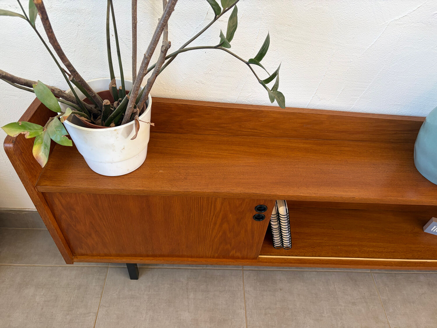 Vintage low enfilade from the 1960s (shallow)