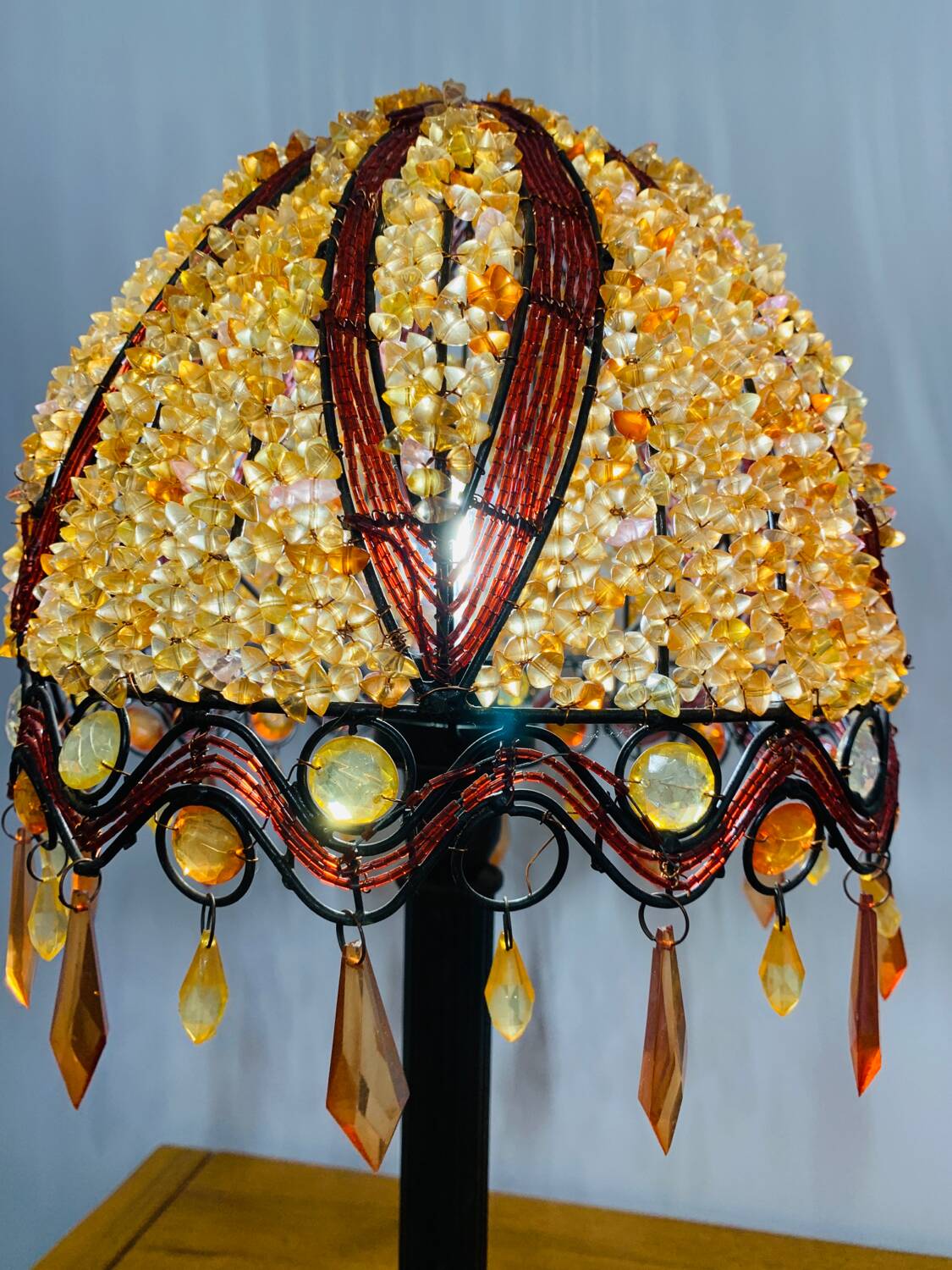 Art deco style table lamp