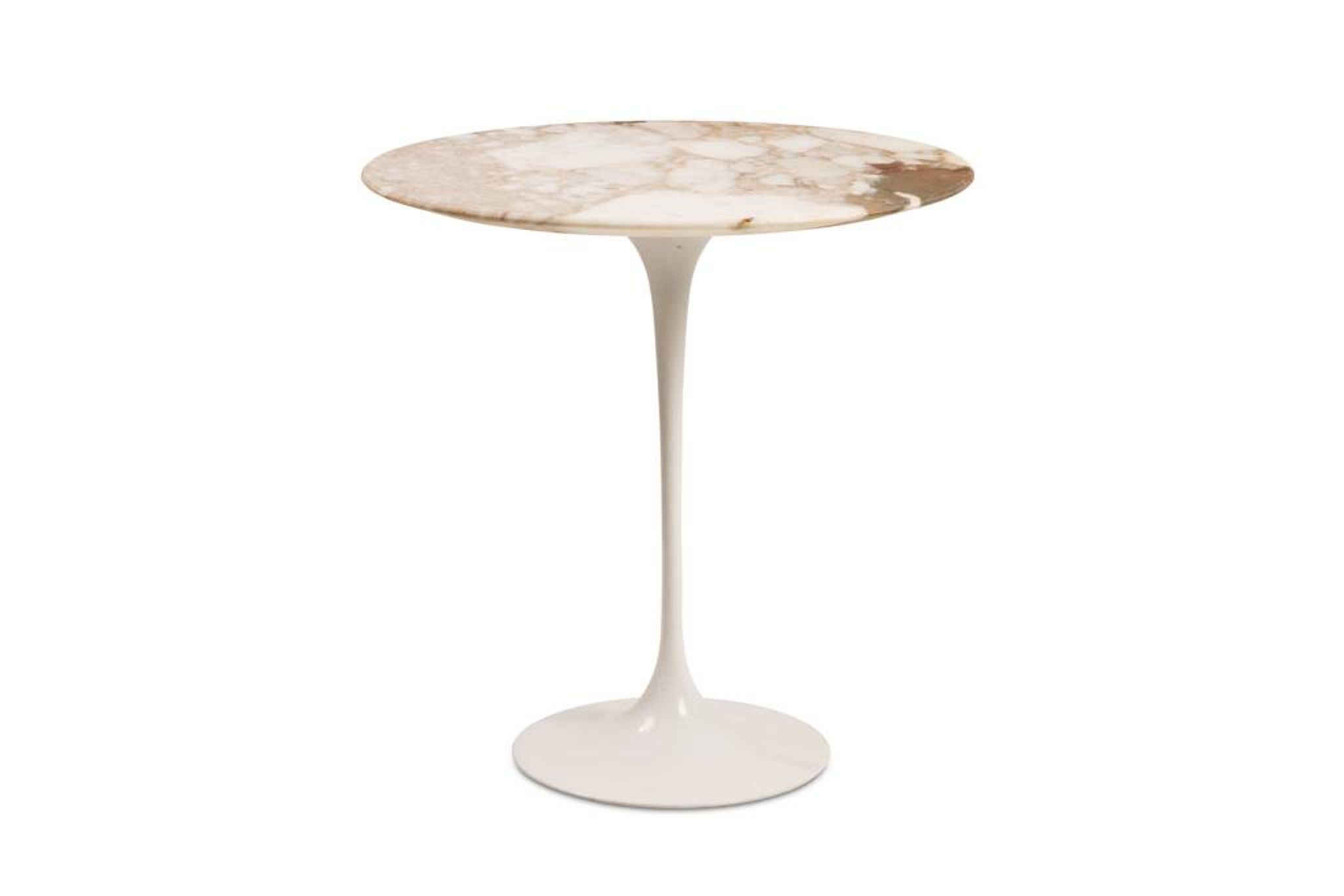 Round "Tulip" side table by Eero Saarinen for Knoll International, circa 1950.