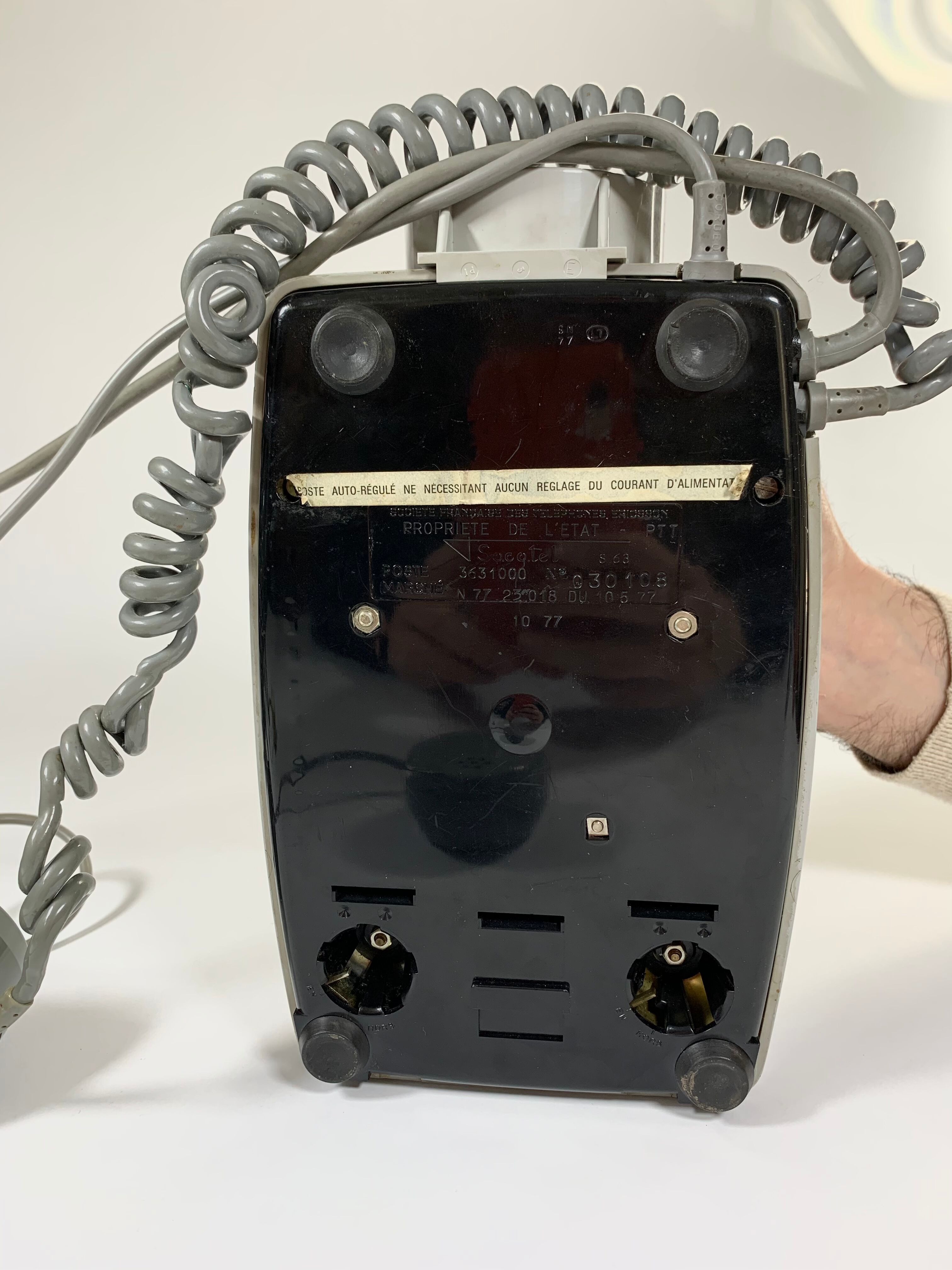Téléphone de bureau vintage de marque Ericsson années 1960