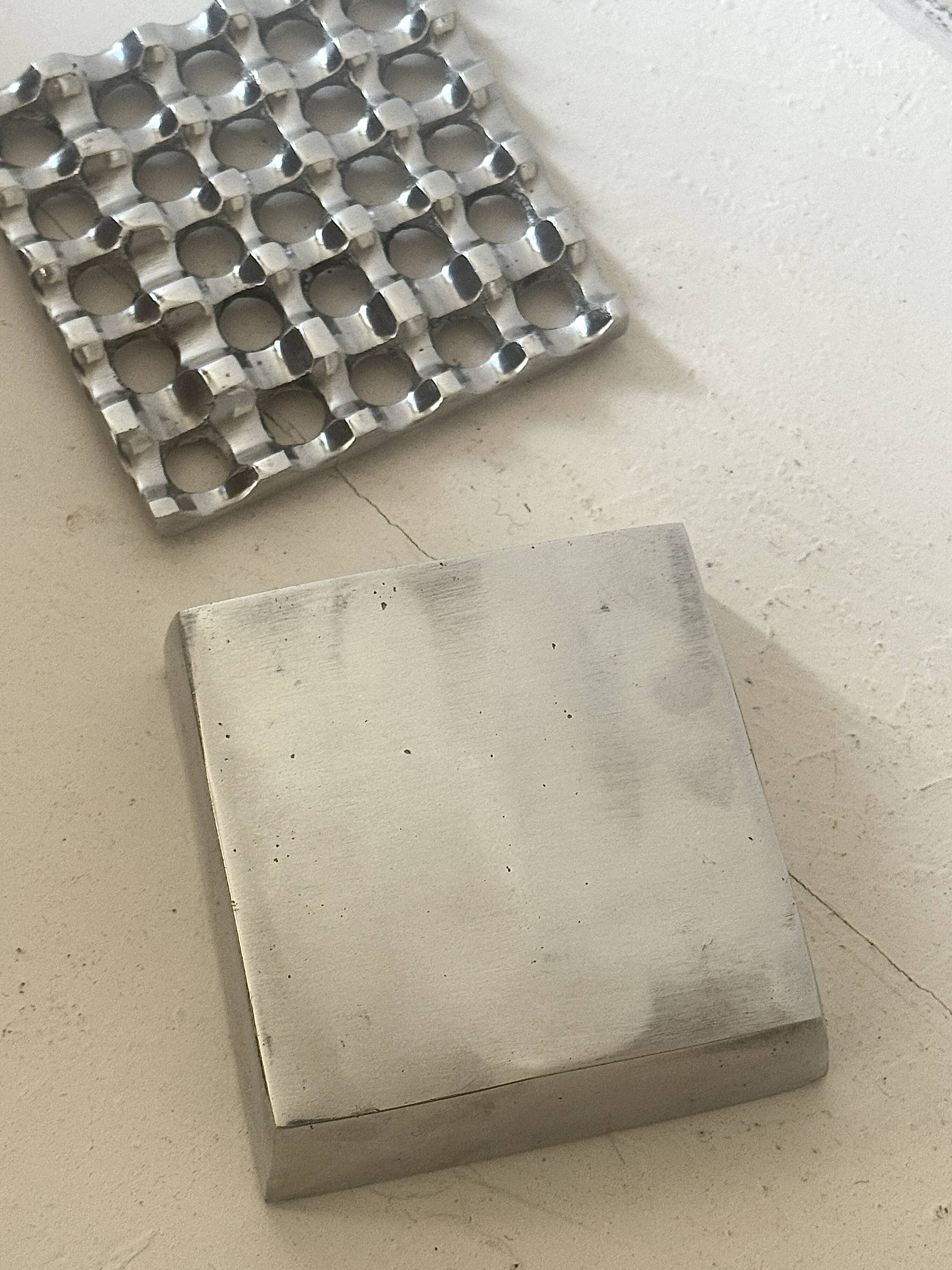 Chrome metal ashtray in the style of Ultima 15, 1970.