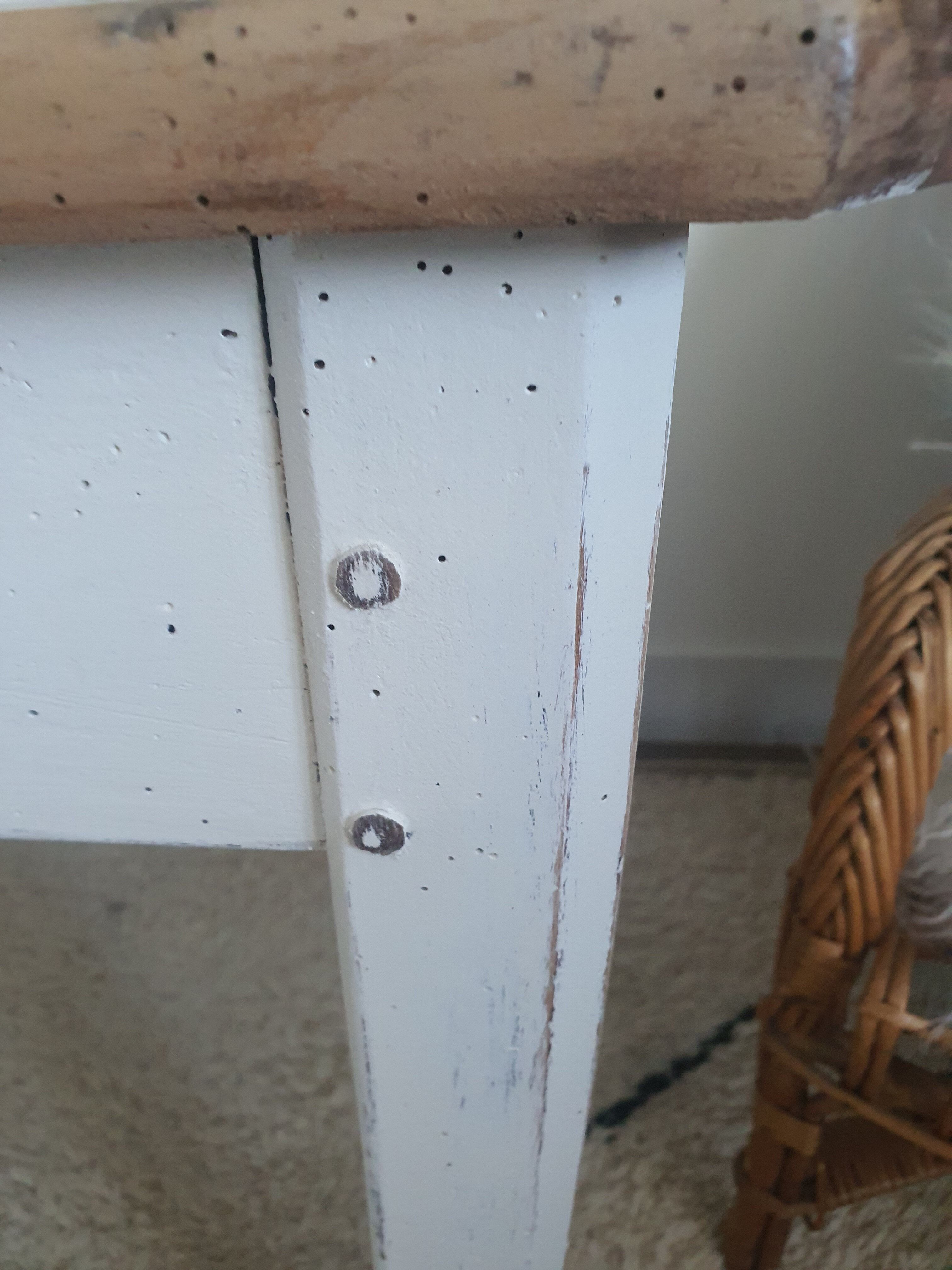 Firm style coffee table