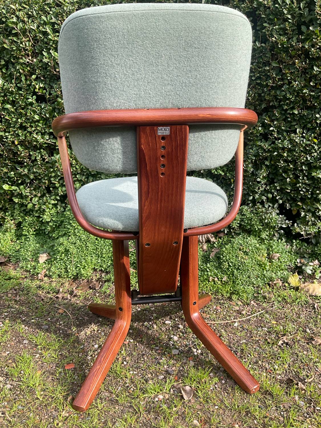 MOIZI Ergonomic Office Chair