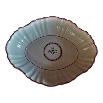 Eastern earthenware dish late eighteenth century