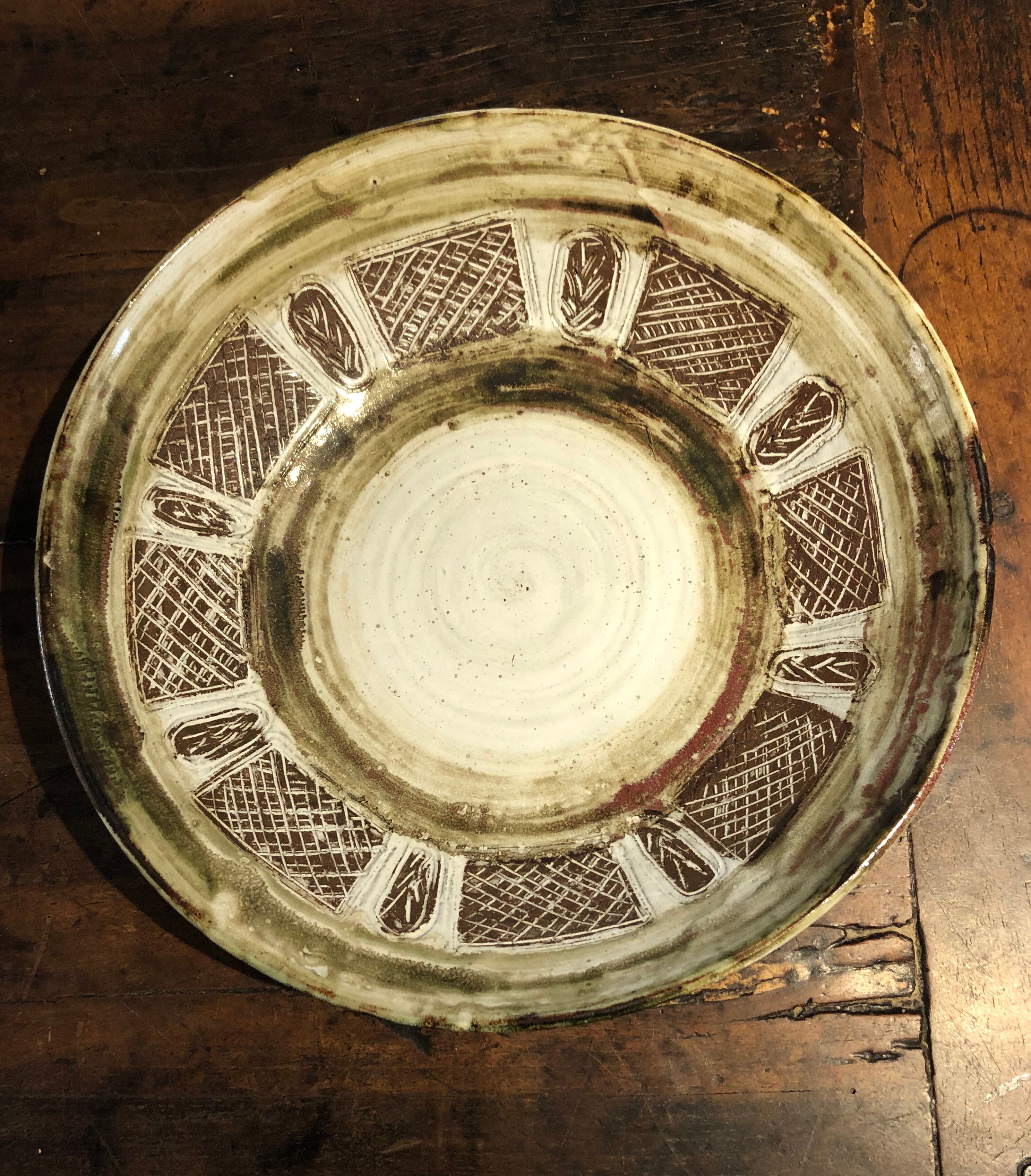 Ceramic plate
