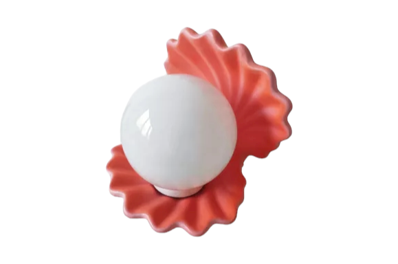 Vintage shell lamp