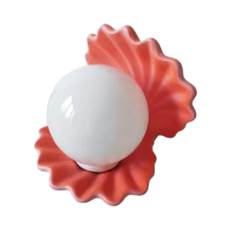 Vintage shell lamp