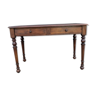 Farm table