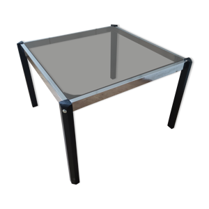 Table basse de salon carrée design