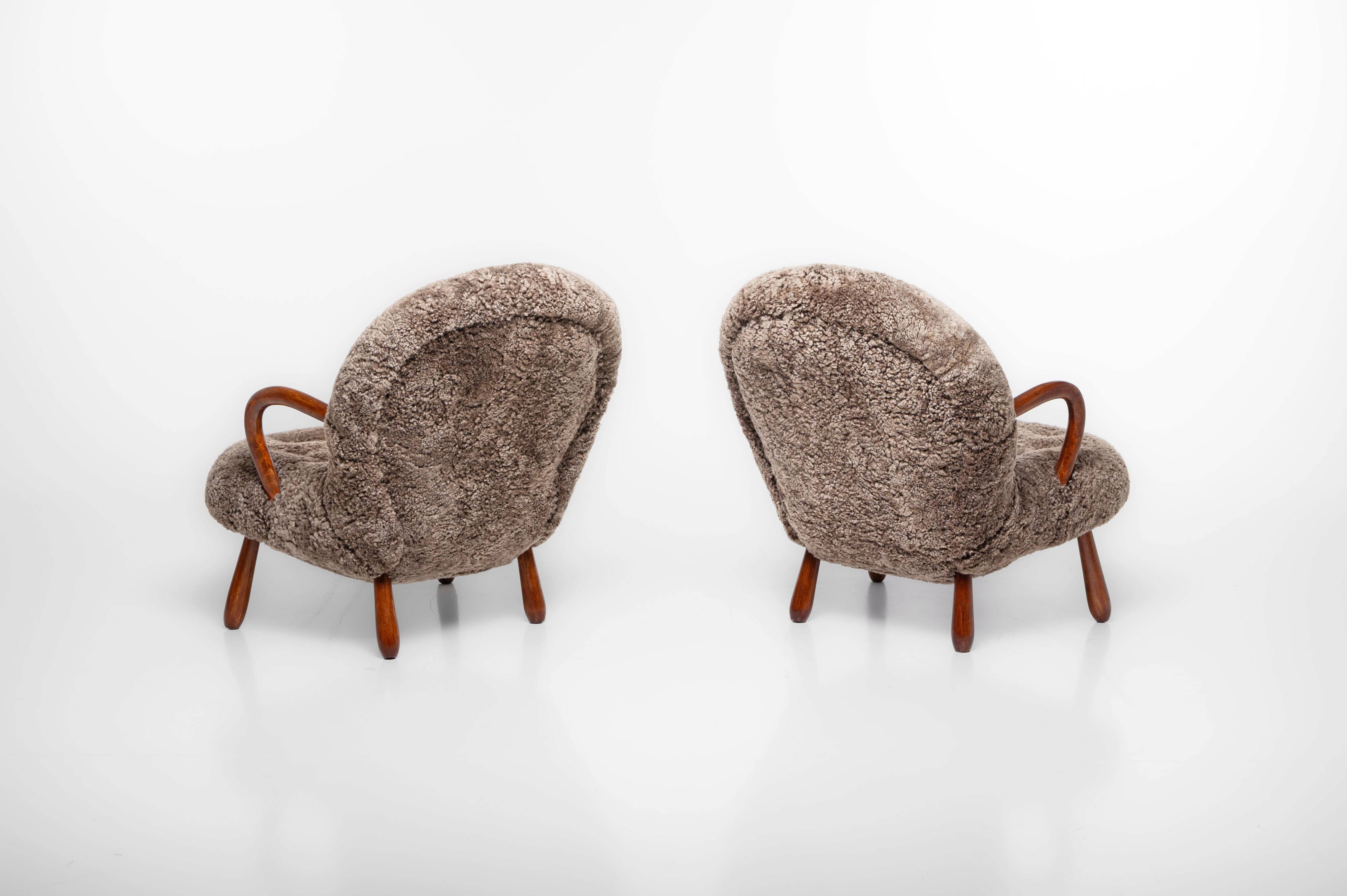 Rare pair of Clam chairs by Arnold Madsen for Madsen & Schubell, Denmark 1944
