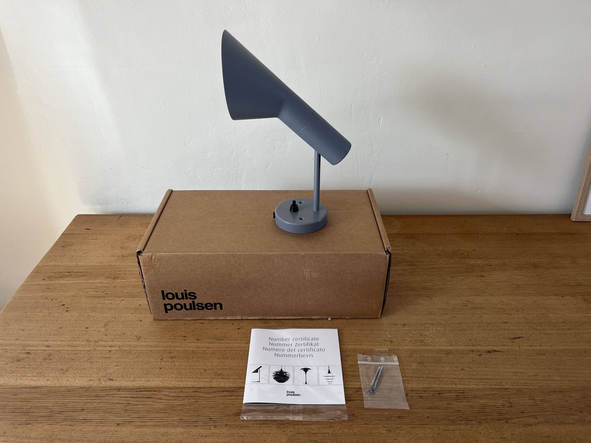 Lampe murale Louis Poulsen AJ - Arne Jacobsen