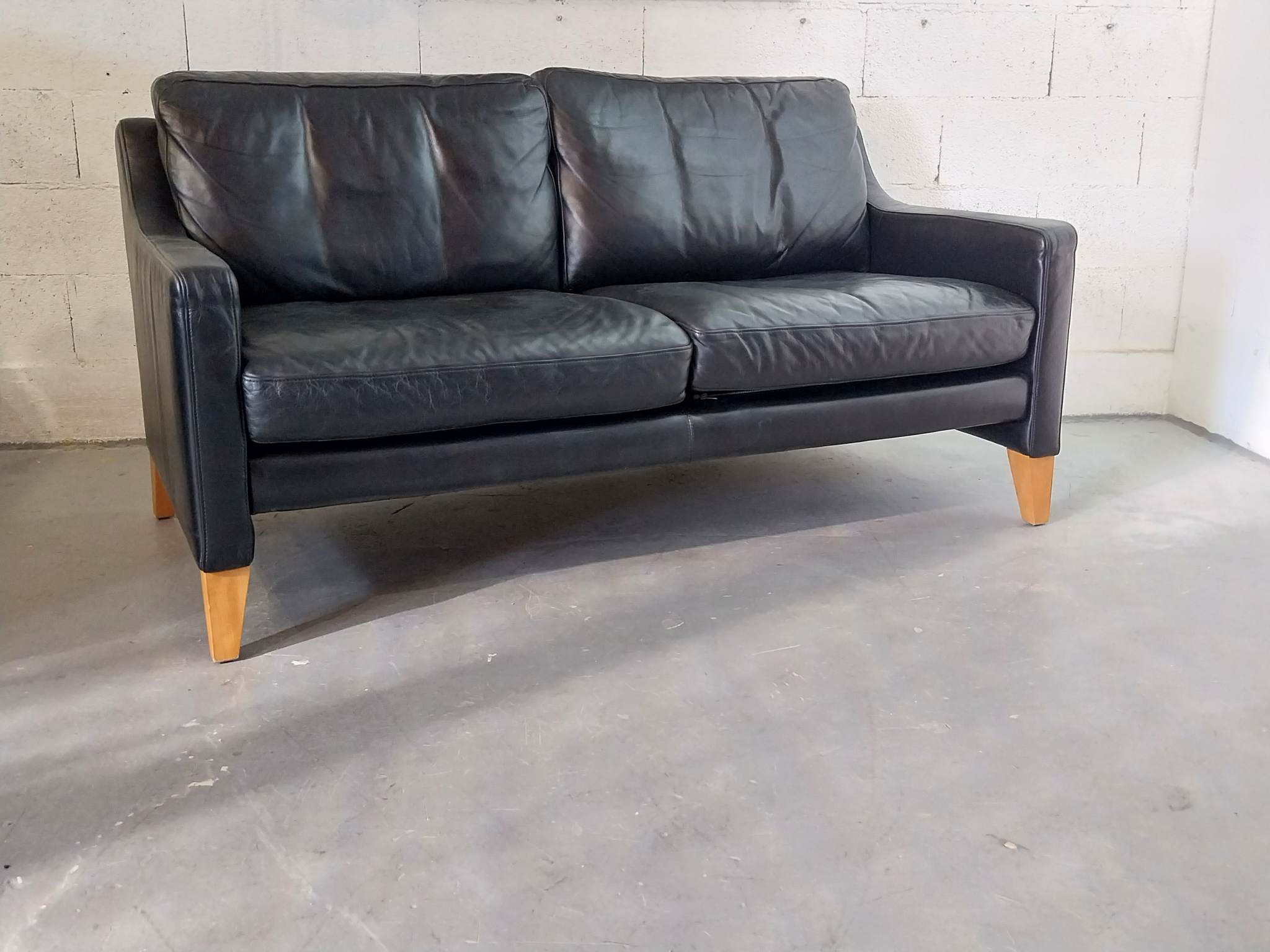 2-seater Scandinavian leather sofa 1970s