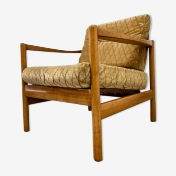 Vintage club chair