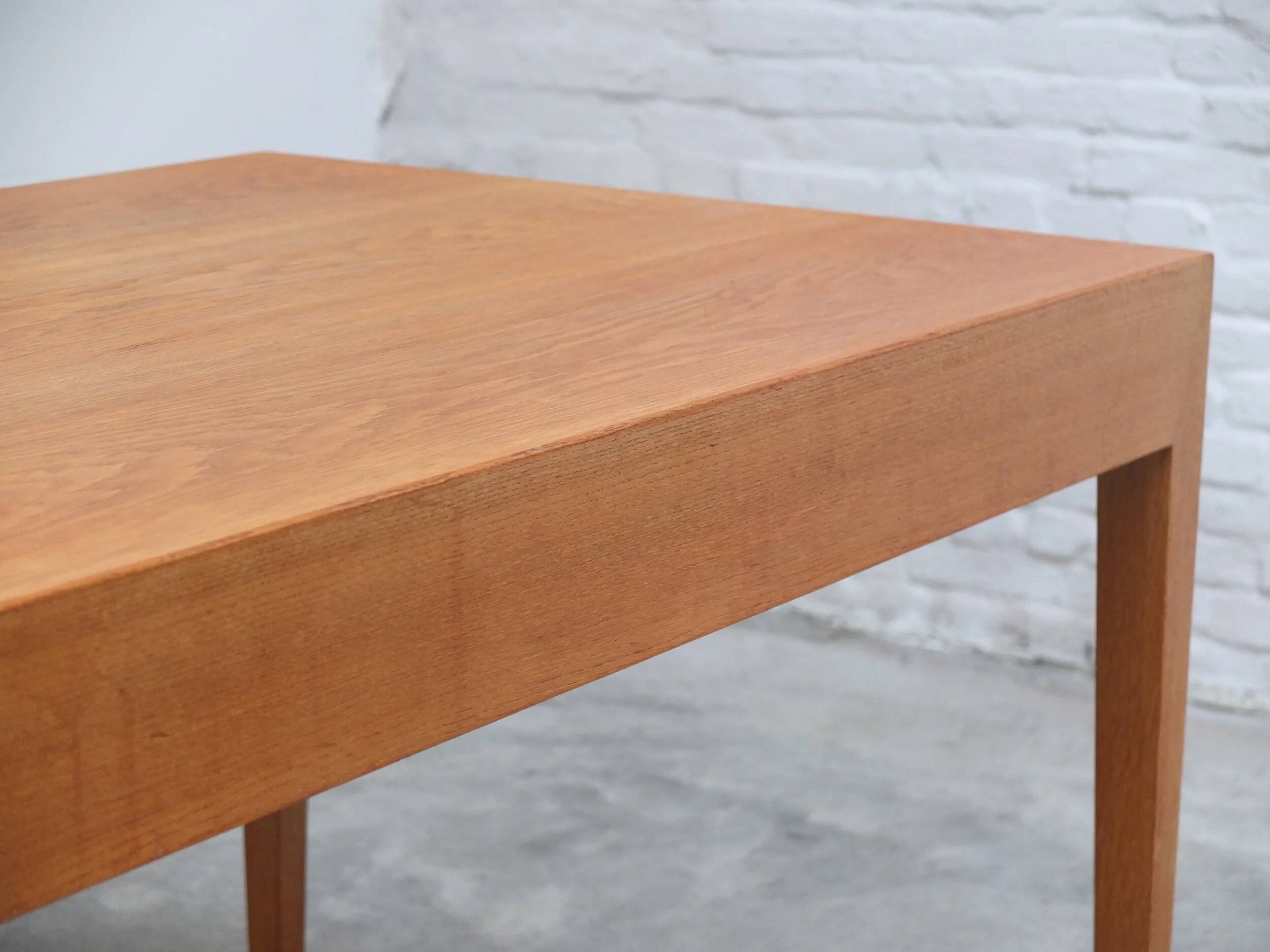 Freestanding 'Model 36' desk in oak by Severin Hansen for Haslev, 1958