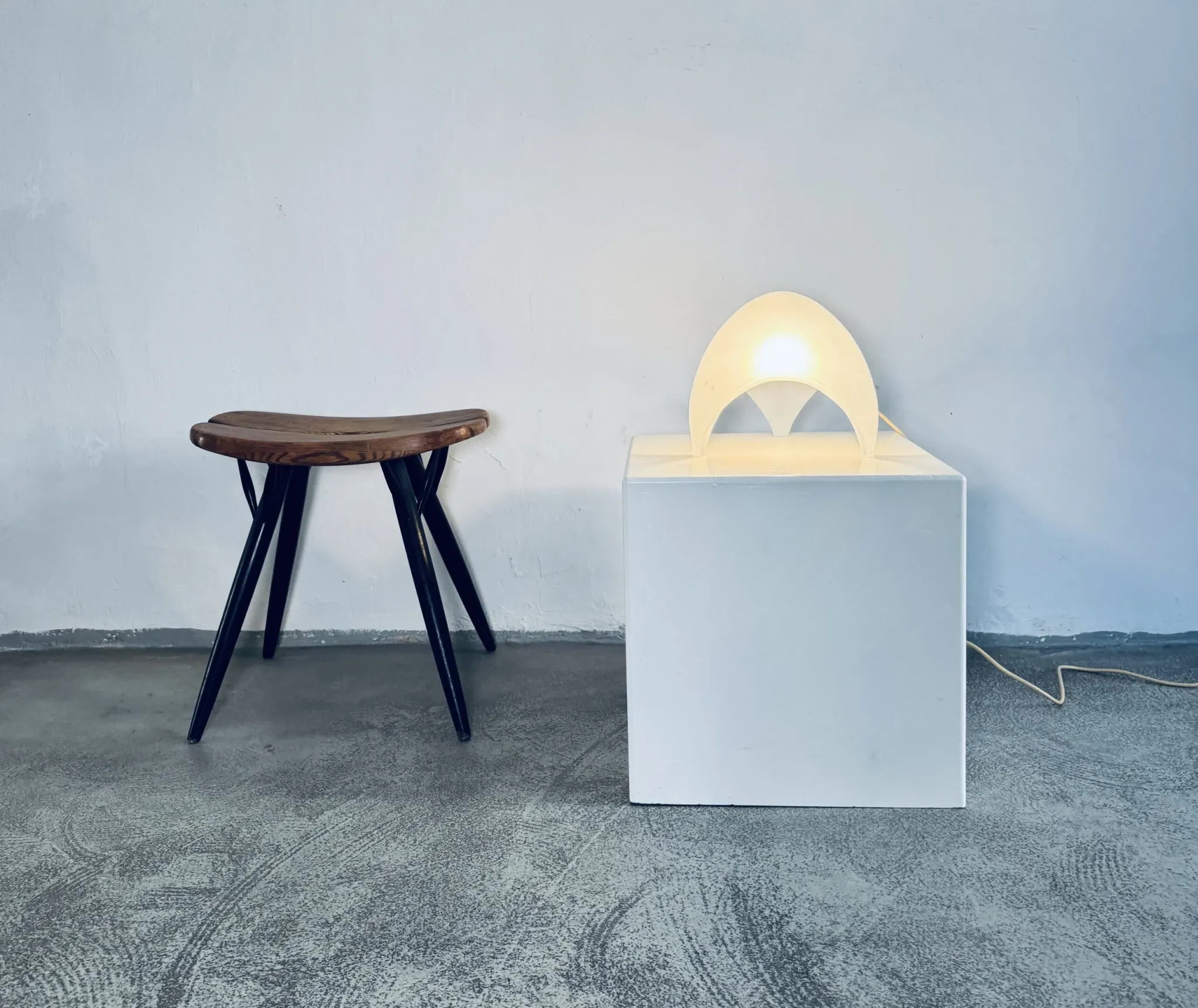 Frosted Glass 'Coque' Table Lamp By Elio Martinelli For Martinelli Luce, Italy, 1970S