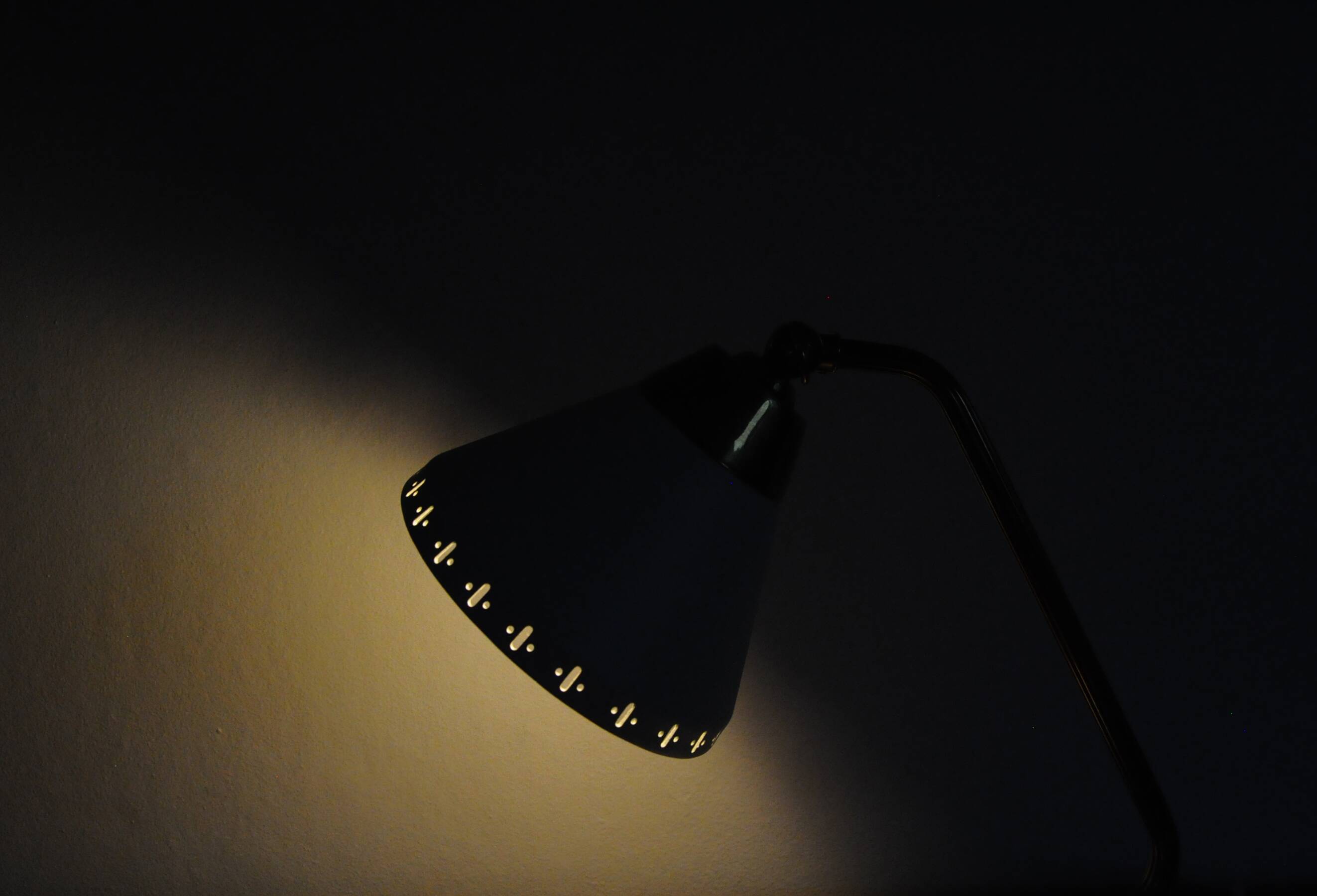 Swedish Table Lamp in Brass and White Metal, EWÅ Värnamo, 1950s