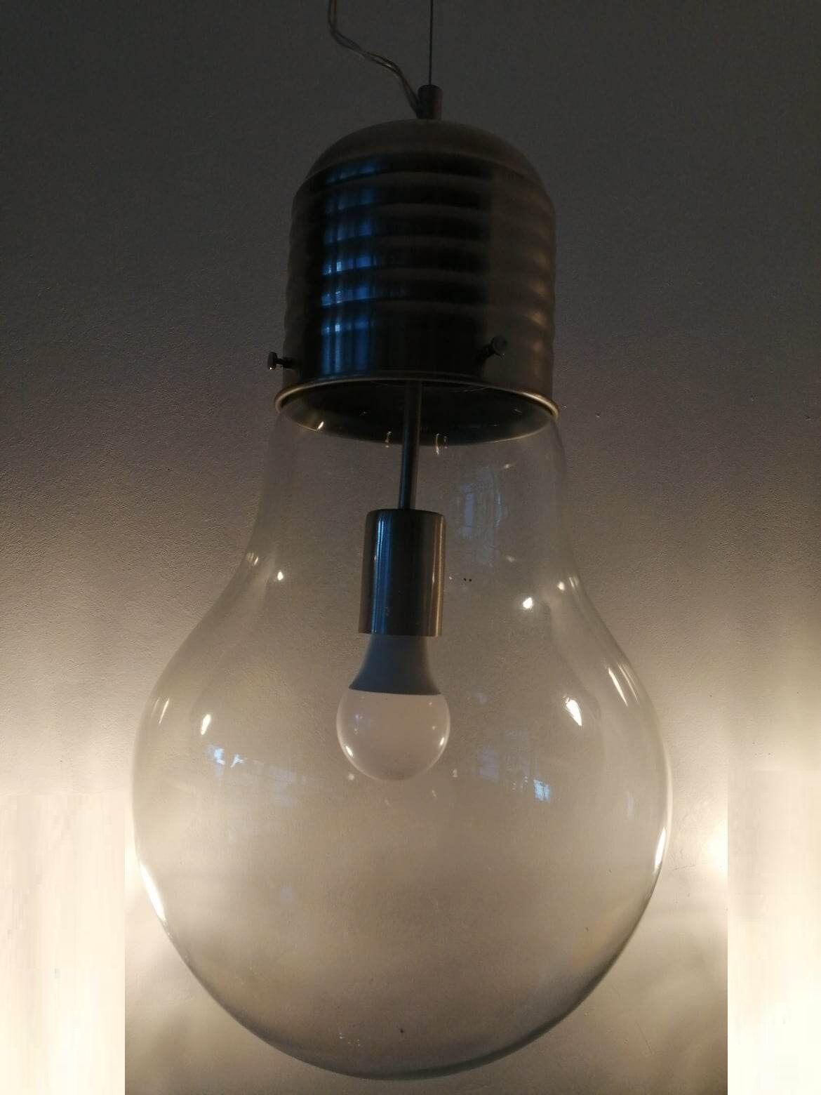 Suspension 80s. Large blown glass bulb