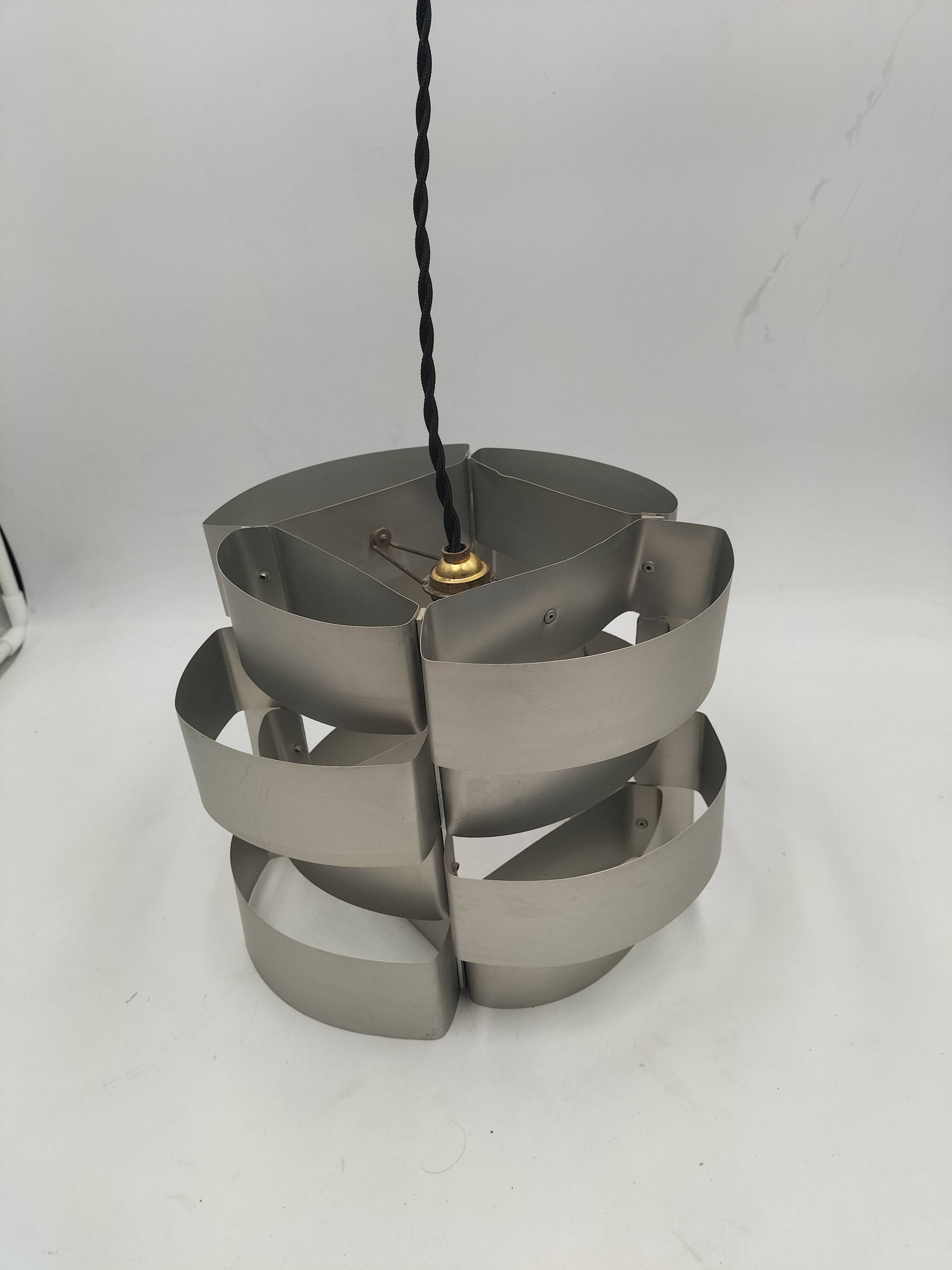 Max sauze pendant light