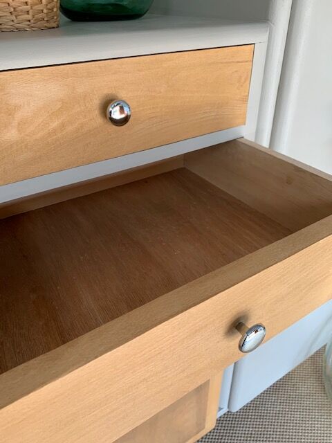 Armoire asymétrique