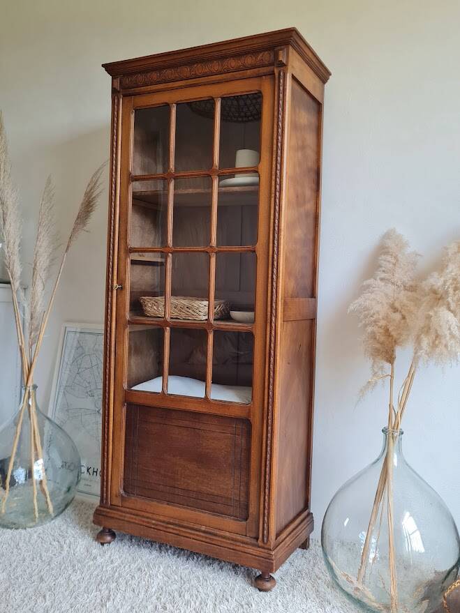 Antique Parisian glass cabinet - bonnet-maker type