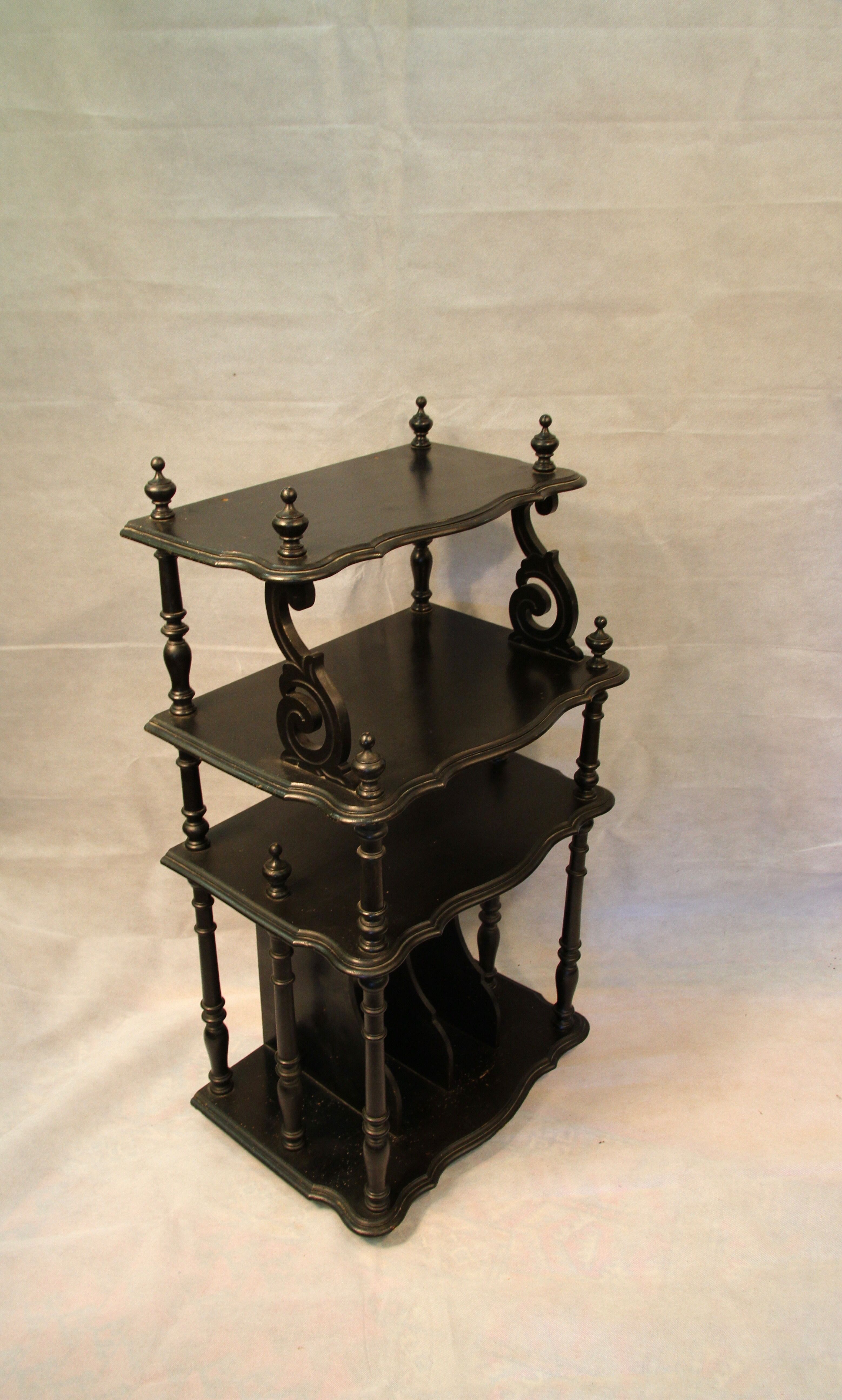 Music time blackened wooden locker Napoleon III