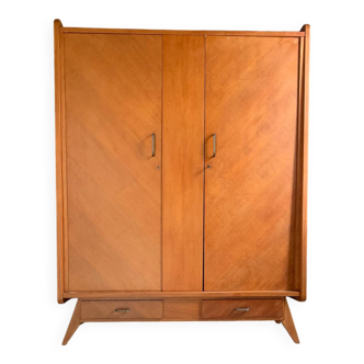 Armoire penderie vintage en chêne pied compas