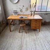 Bureau pin suédois style aperldoon 1970