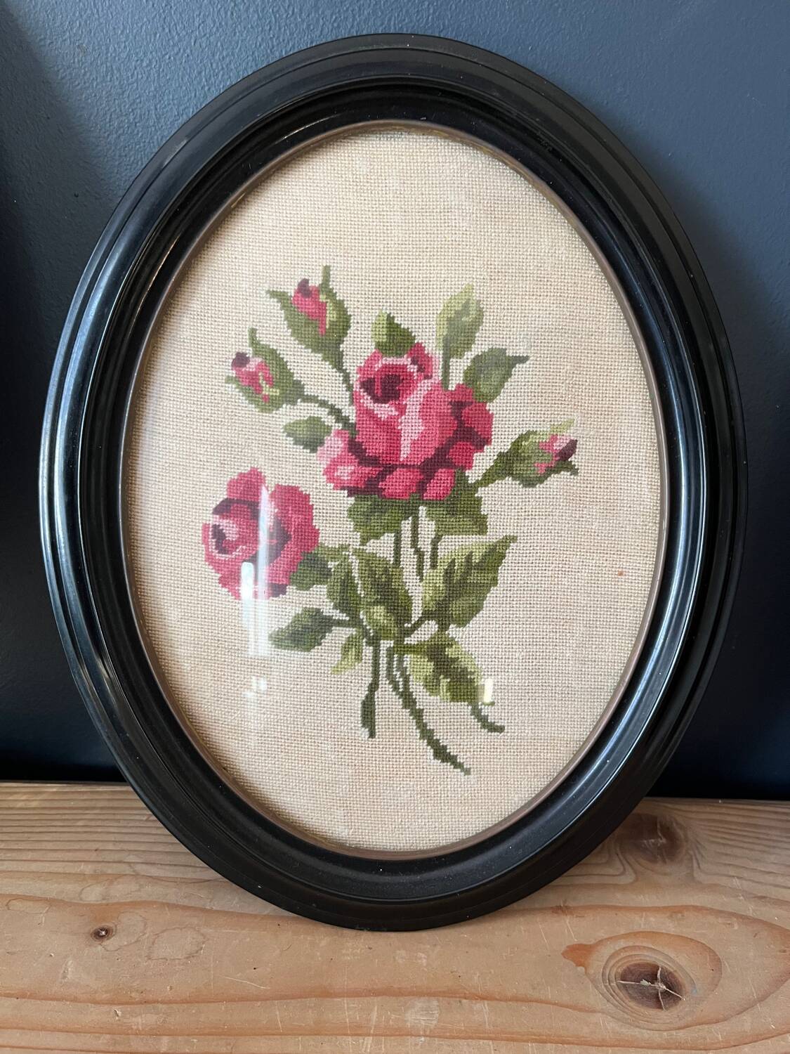 Oval frame - floral canvas