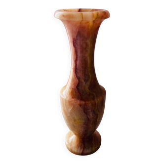 Pink onyx vase