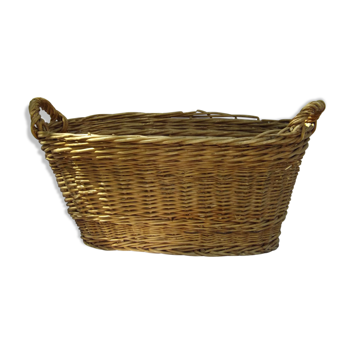 Old Wicker laundry basket