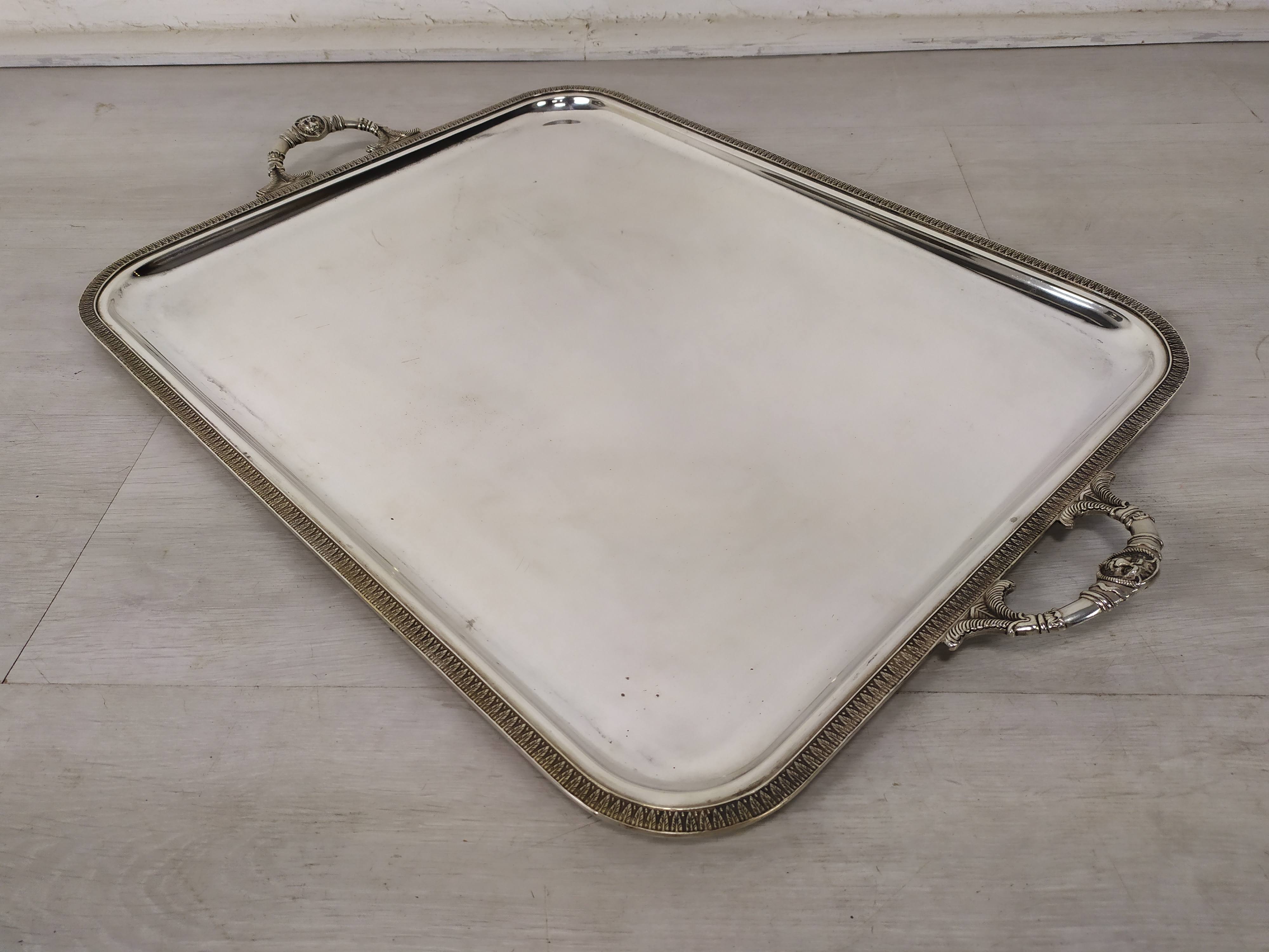Empire silver metal top