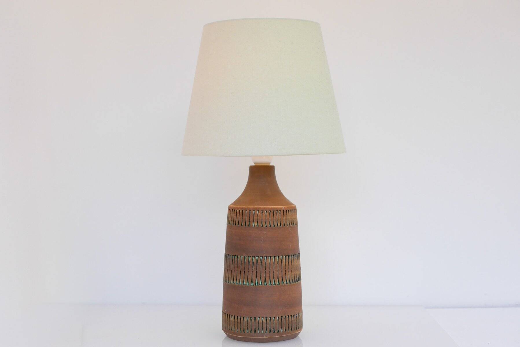 Lampe de table en céramique scandinave moderne du milieu du siècle par Anagrius, années 1970.