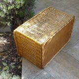 Pretty Wicker Malle. Vintage.