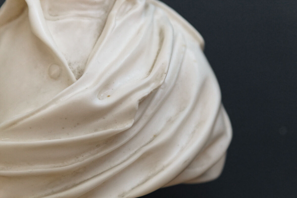 Bust Napoleon in alabaster