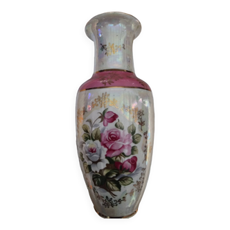 Japanese floral decoration vase