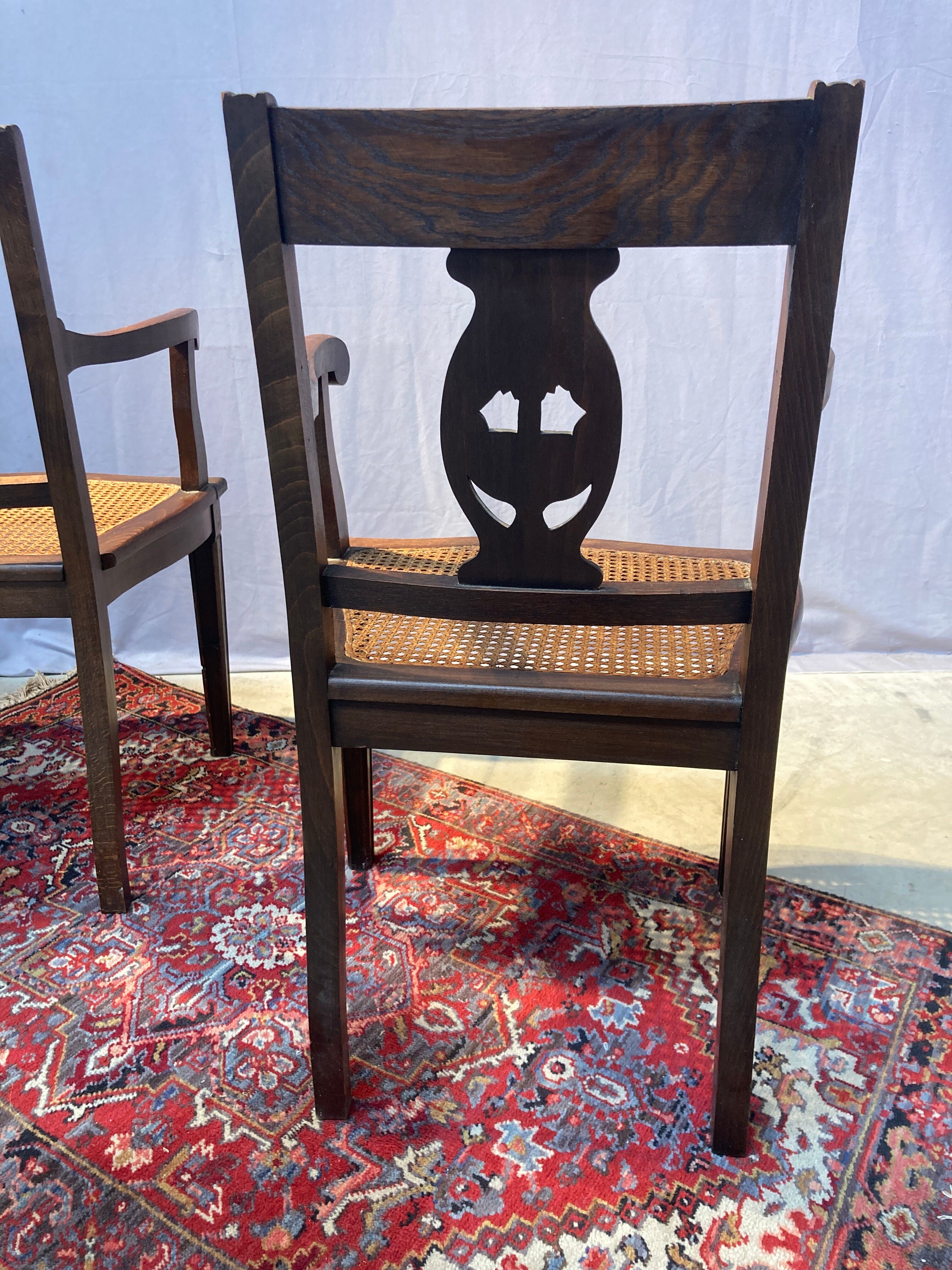 Set of two chairs canned