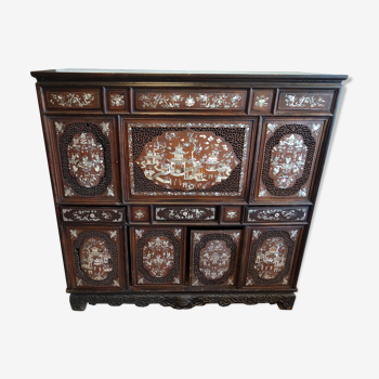 Buffet ou cabinet chinois décor nacre