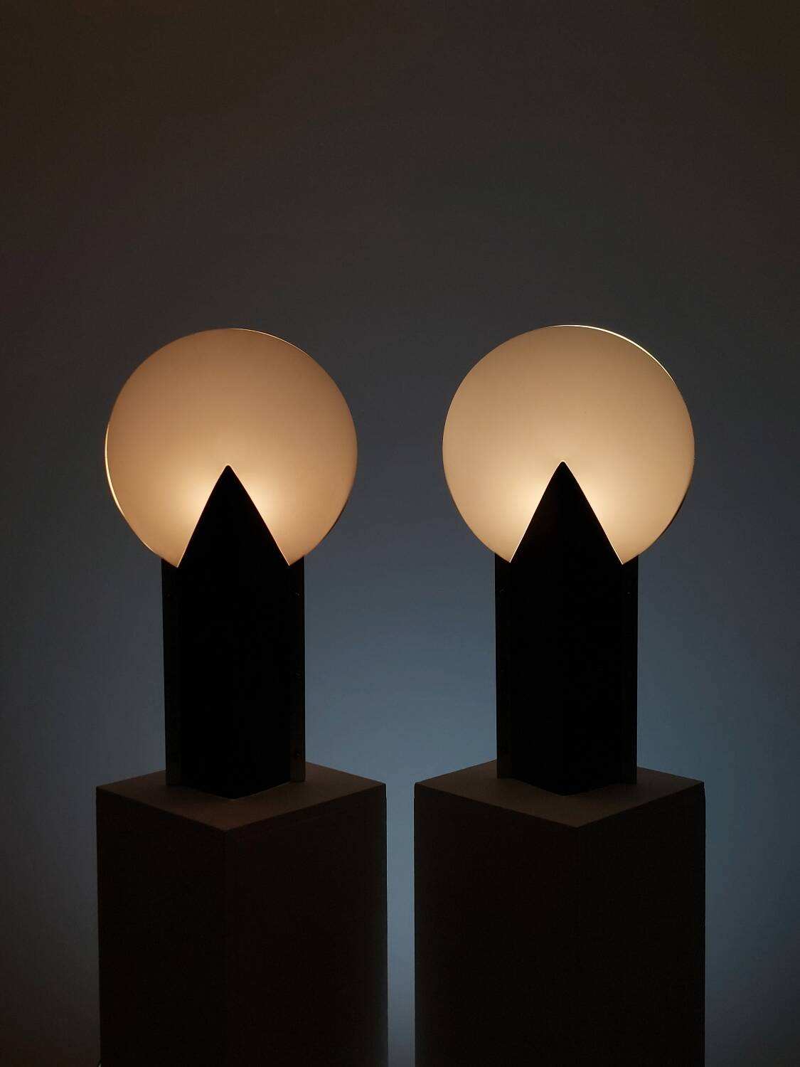 Paire de lampes de table ultralégères en forme de lune, design Samuel Parker pour Slamp