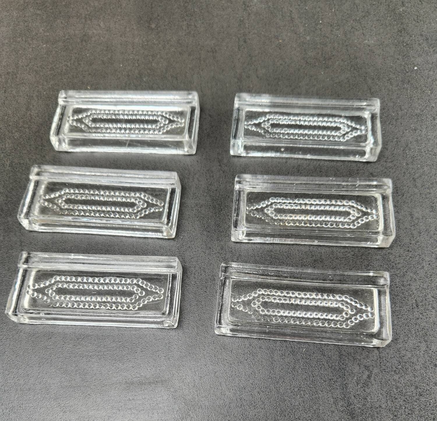 Set of 6 chiseled glass knife holders