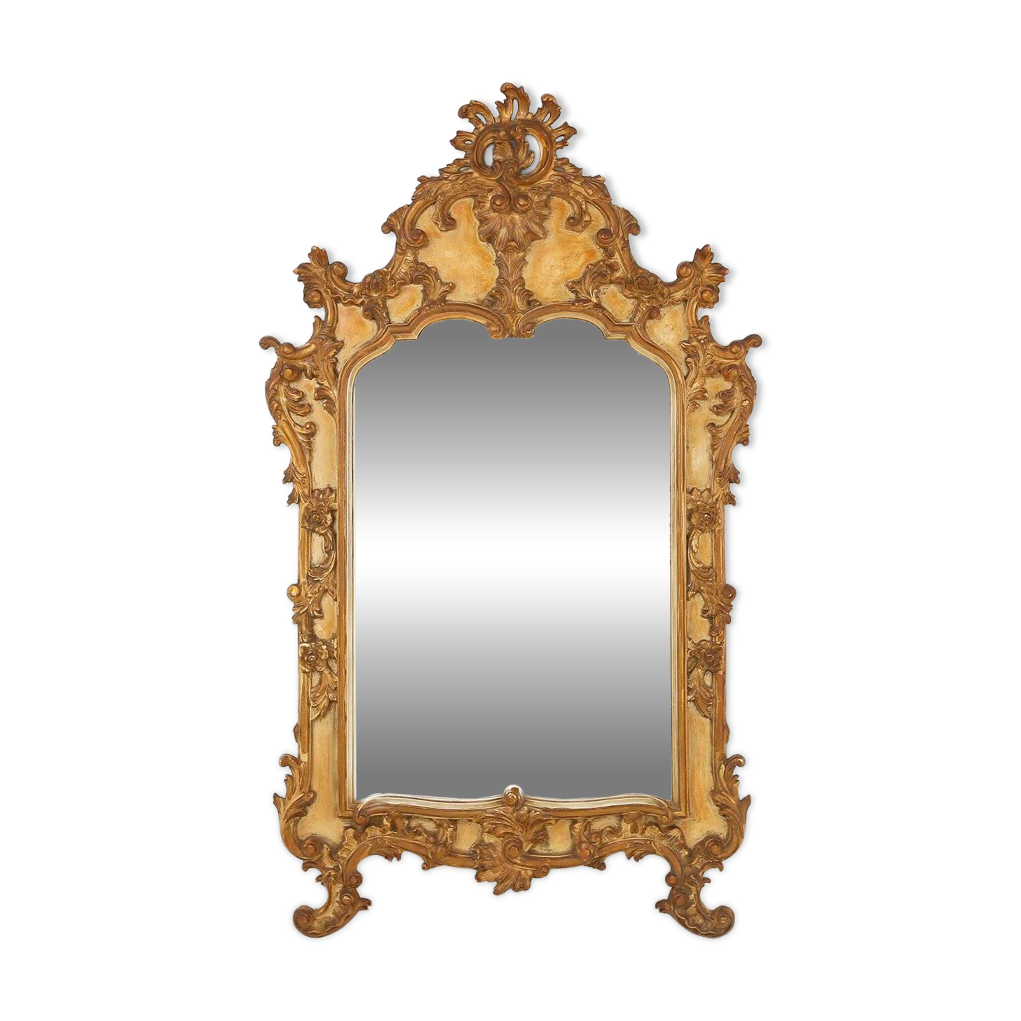 Grand miroir rococo doré en résine, Belgique, années 1950.